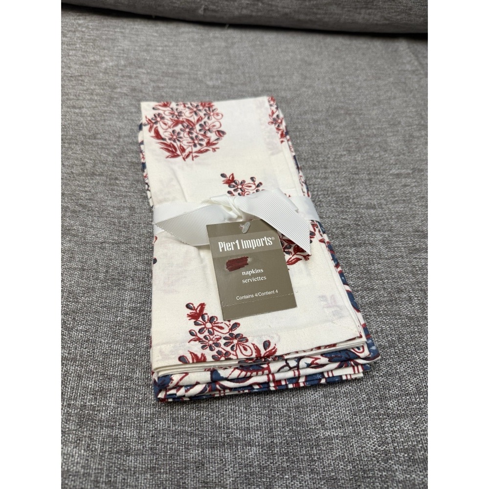 Pier 1 New Pack Of Cloth Napkins Floral‎ Red White Blue Paisley